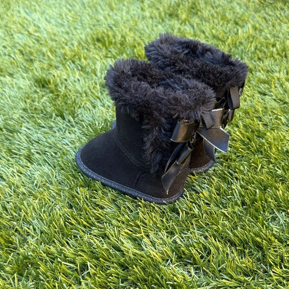 Baby Girls Black Faux Fur Winter Boots with Satin Bow | Size 2 | Toys “R” Us